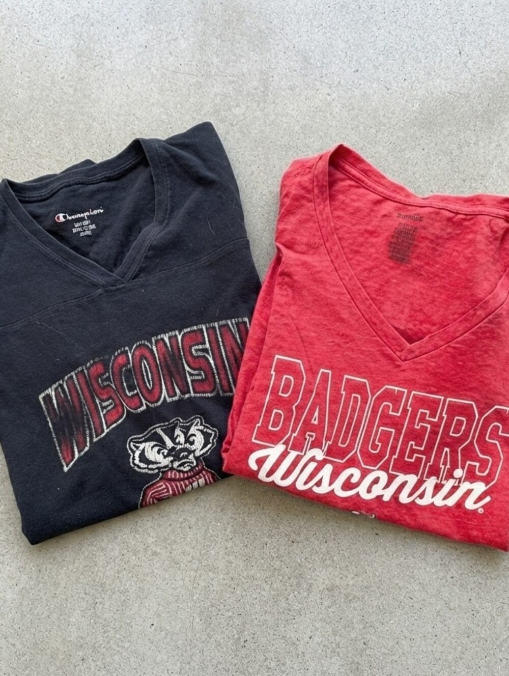 Women's Wisconsin Badgers T-Shirts - Red & Black